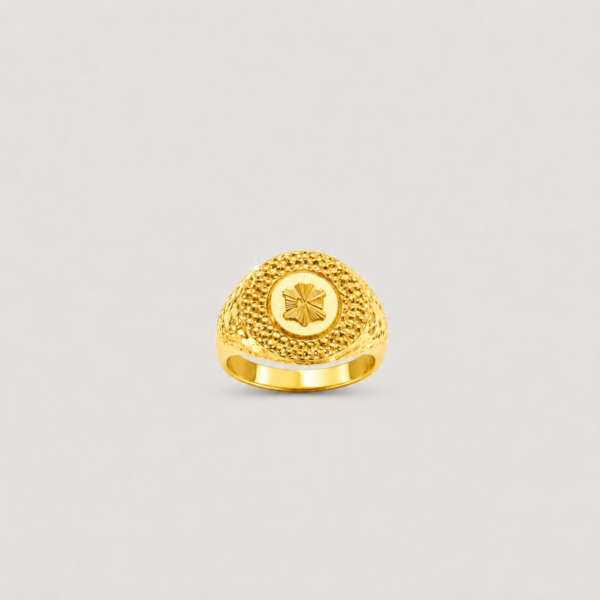 Classic Crest Ring